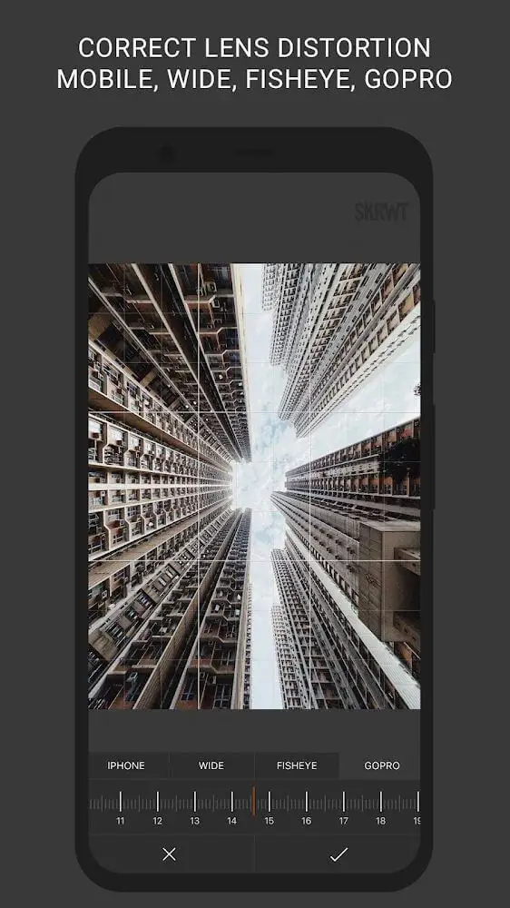 Screenshot of the SKRWT app