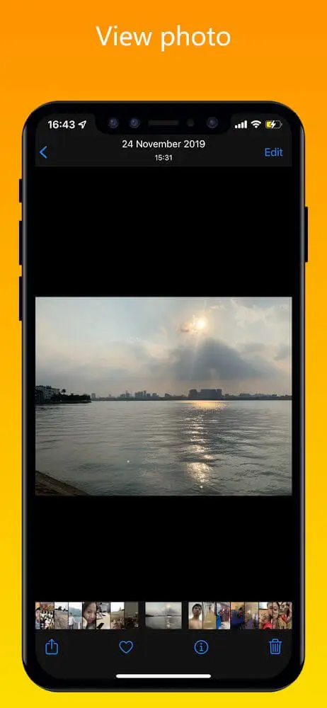Screenshot of the iPhoto - Gallery iOS 16 app